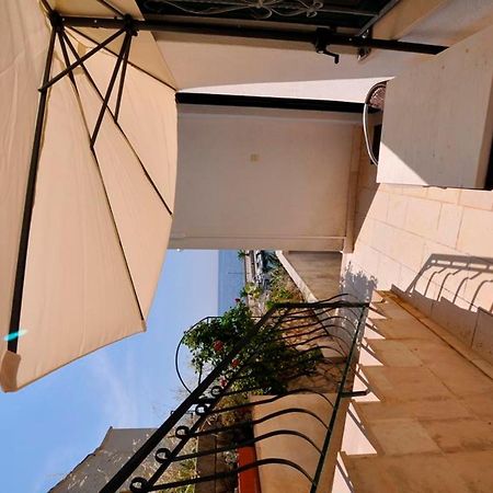 Apartmani More Дрвеник Экстерьер фото
